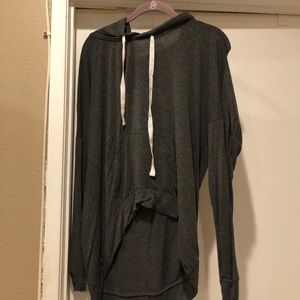 Long sleeve pull over